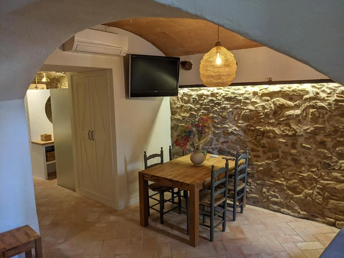 Apartment Can Puig Cave La Pera Spain